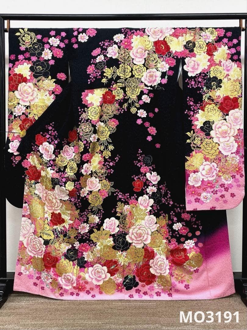 振袖 金駒 金彩 銀通し 牡丹 身丈162cm MO3191