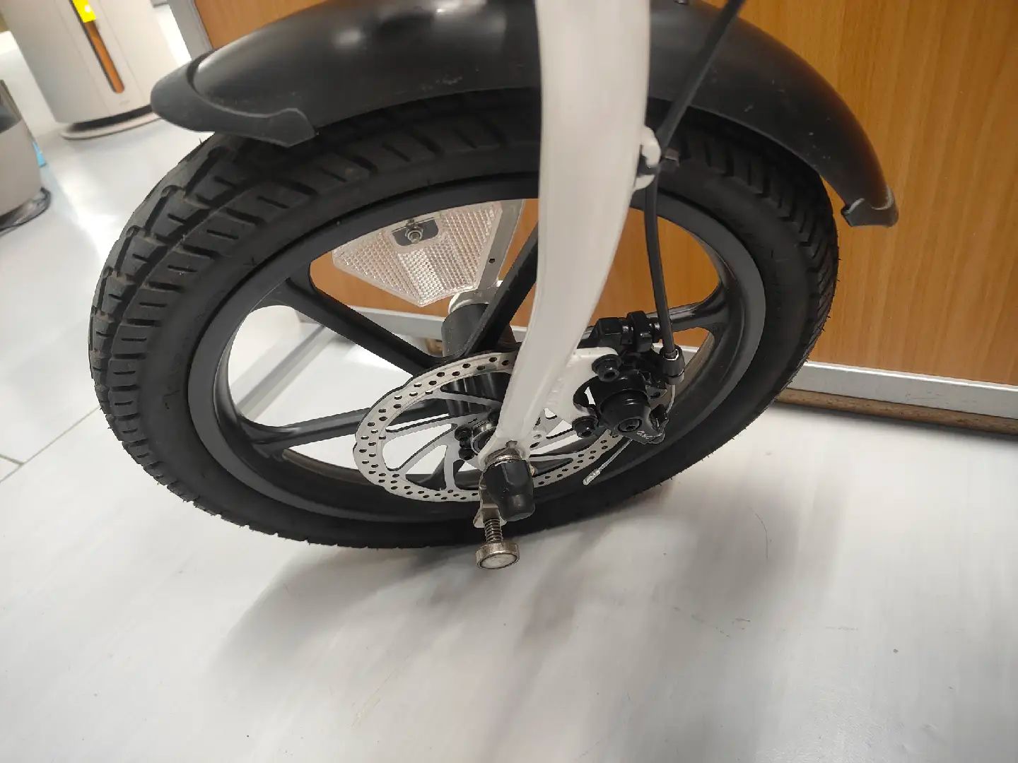 リユース品】電動アシスト自転車ERWAYA01 Lite ホワイト - メルカリ