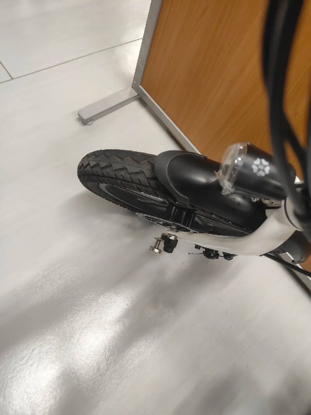 リユース品】電動アシスト自転車ERWAYA01 Lite ホワイト - メルカリ
