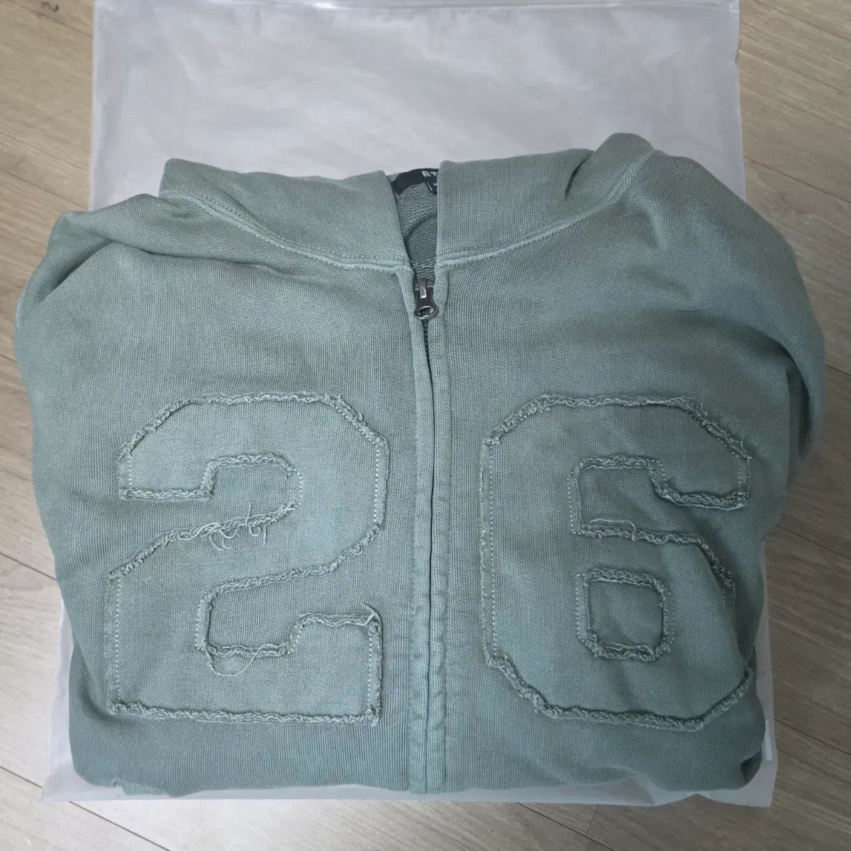 現物 BTS プサン 釜山 ゴー 羊 zip up hoodie