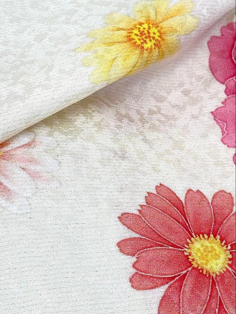 振袖 刺繍 金彩 牡丹 身丈162cm 撥水加工済 MO3270 - メルカリ