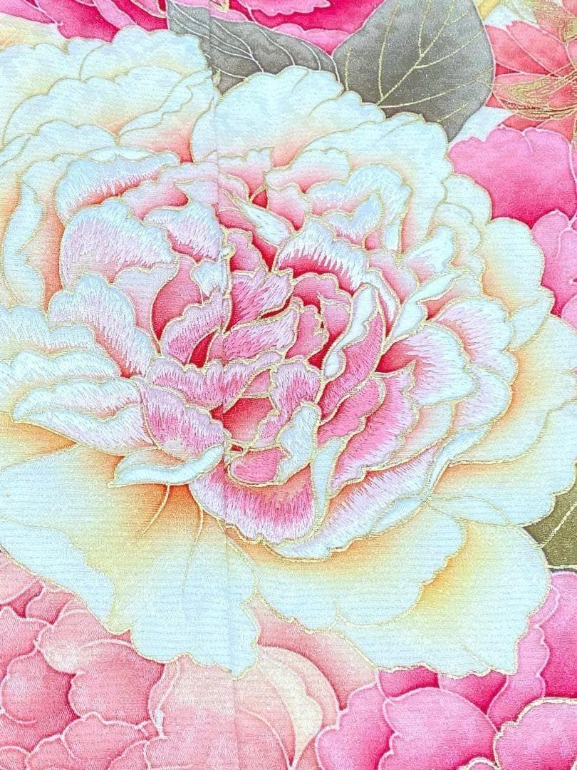 振袖 刺繍 金彩 牡丹 身丈162cm 撥水加工済 MO3270 - メルカリ
