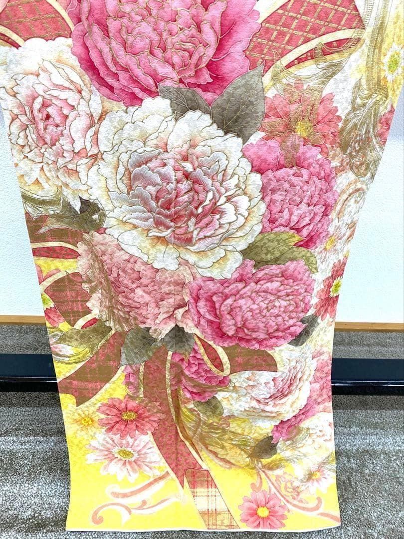 振袖 刺繍 金彩 牡丹 身丈162cm 撥水加工済 MO3270 - メルカリ