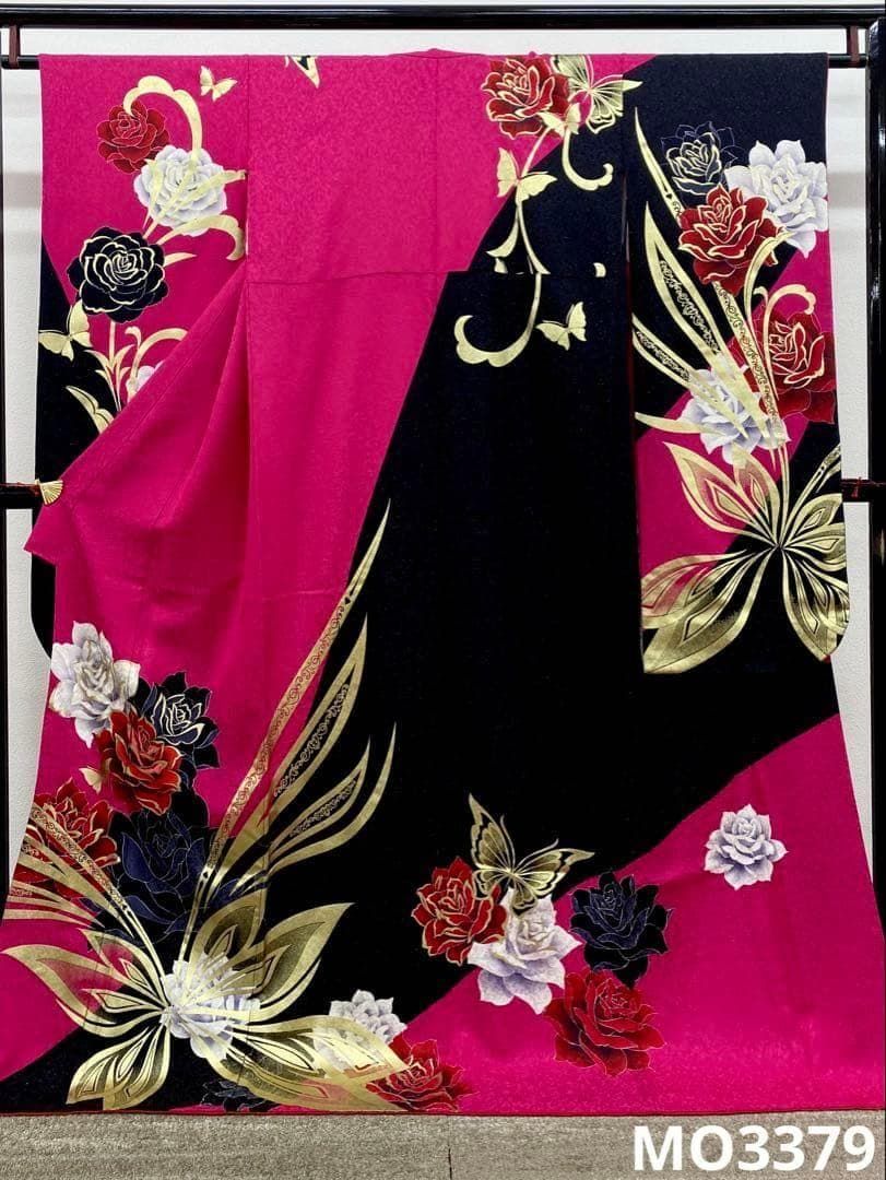 振袖 刺繍 金彩 銀通し 紋意匠 身丈171cm 撥水加工済 MO3379
