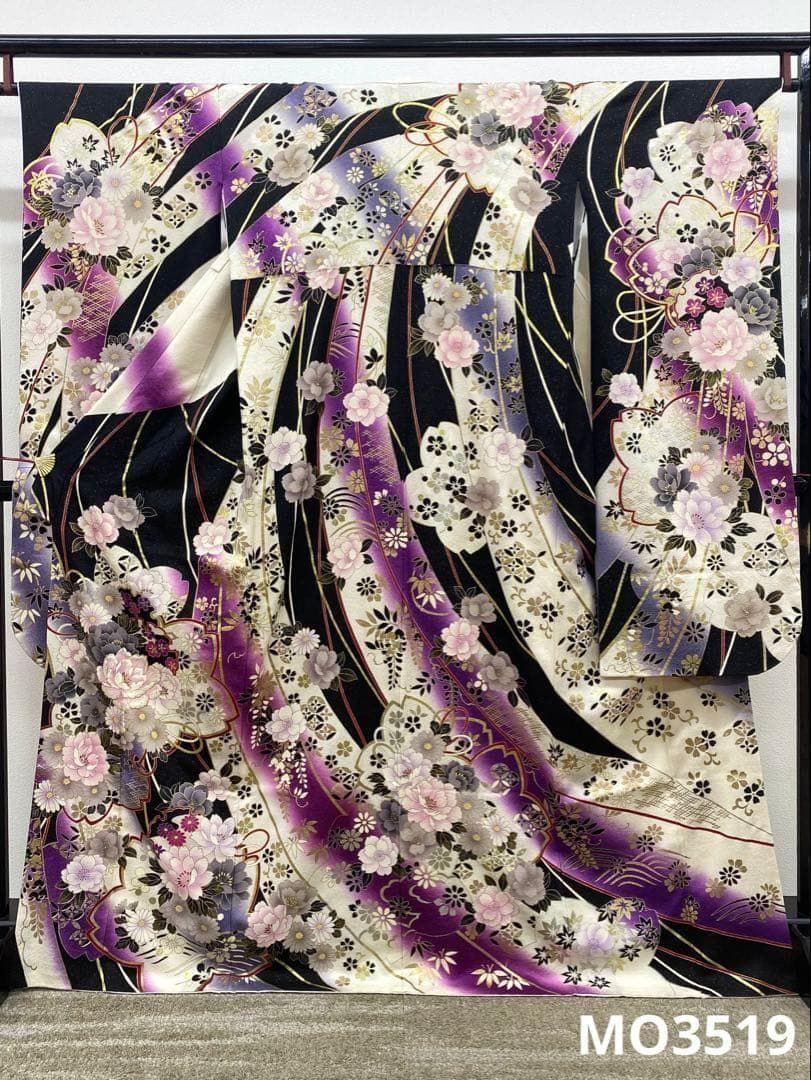 振袖 ラメ刺繍 金彩 銀通し 身丈165cm パールトーン加工済 MO3519