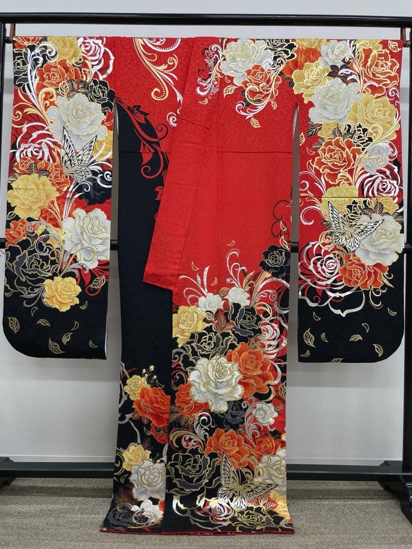 振袖 ストーン 刺繍 金彩 銀通し 身丈174cm 撥水加工済 MO3820