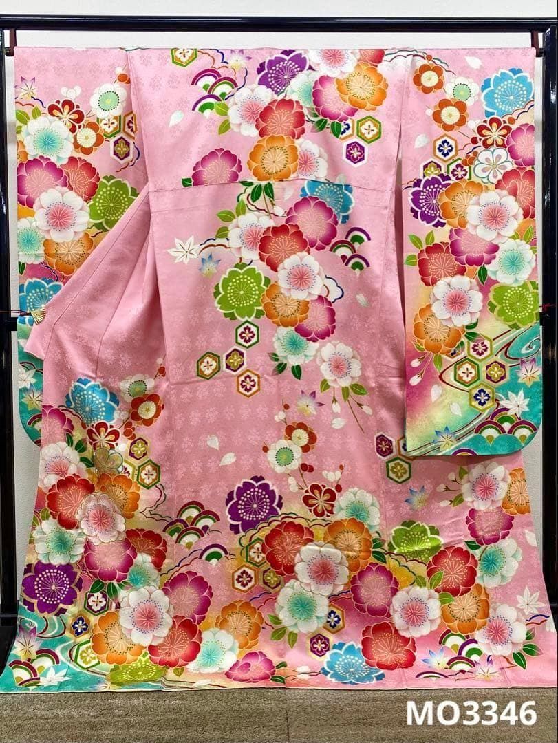 振袖 刺繍 金彩 紋意匠 身丈172cm MO3346