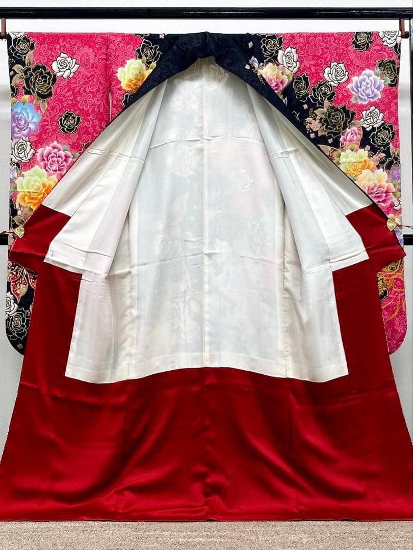 ブランド振袖 豪華 銀通し 刺繍 金彩 身丈160cm パールトーン加工済