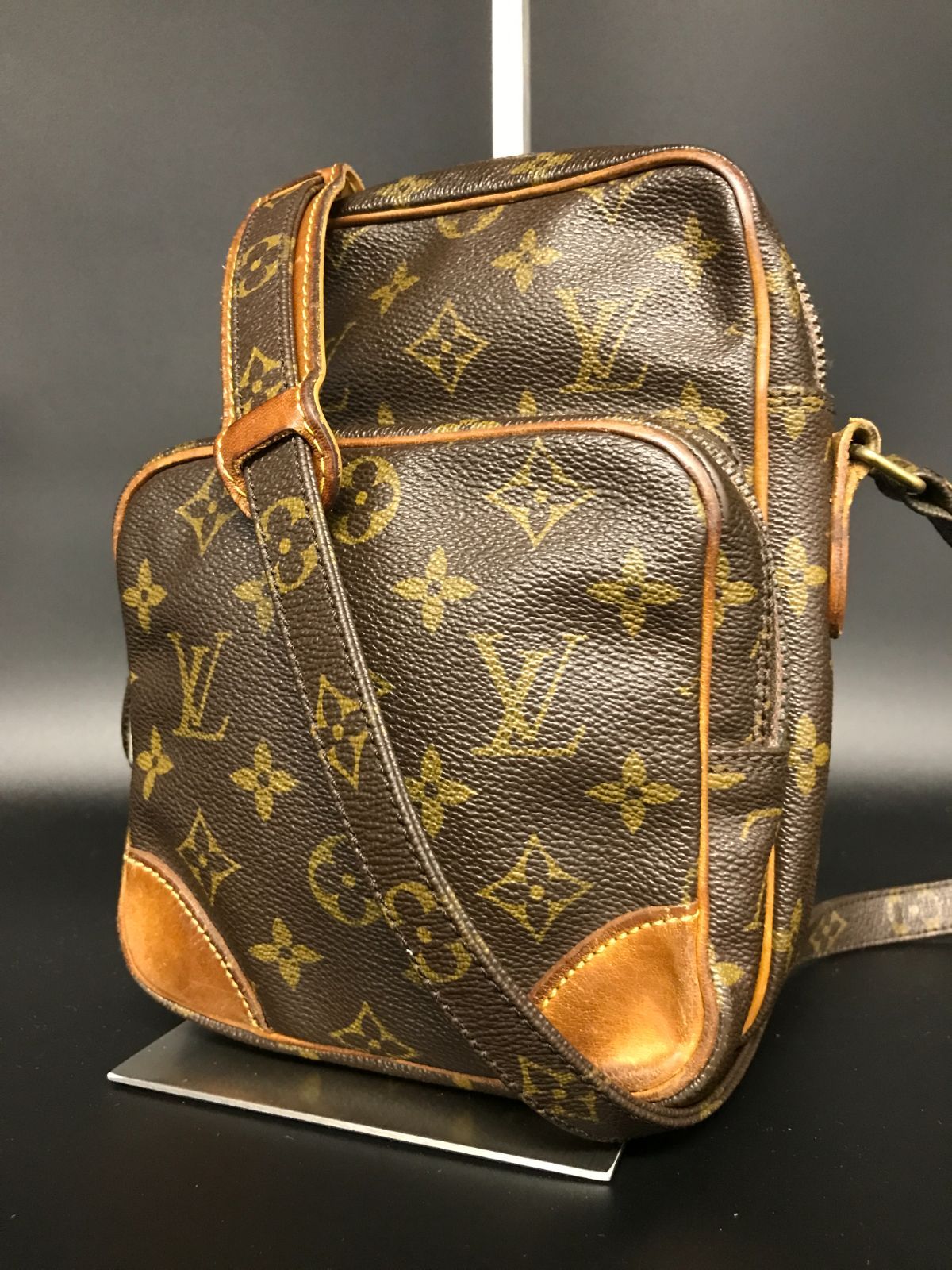 LOUIS VUITTON　ルイヴィトン　ショルダーバッグ　ミニ　アマゾン　クロスボディ　モノグラム　2287