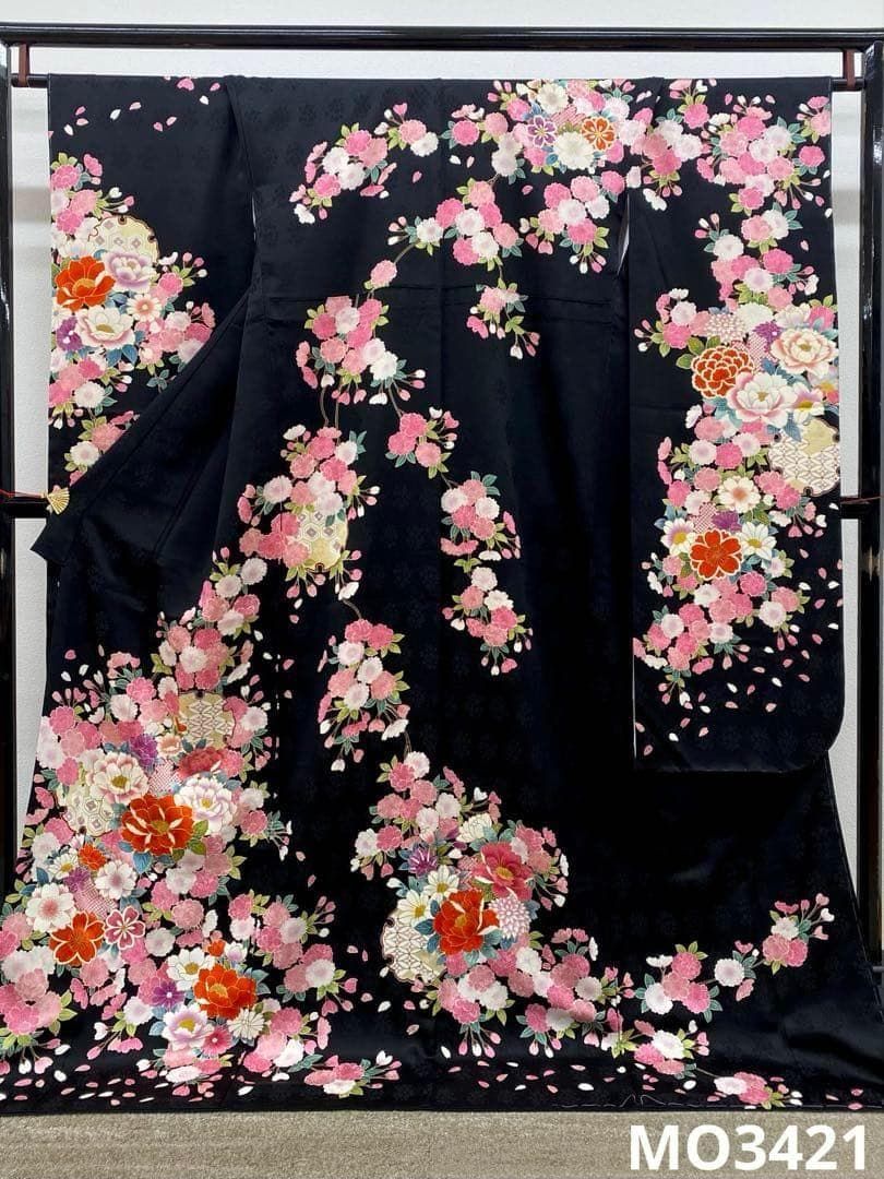 振袖 金彩 銀彩 牡丹 桜 身丈174cm MO3814 振袖 金彩 銀彩 牡丹 桜 身丈174cm MO3814