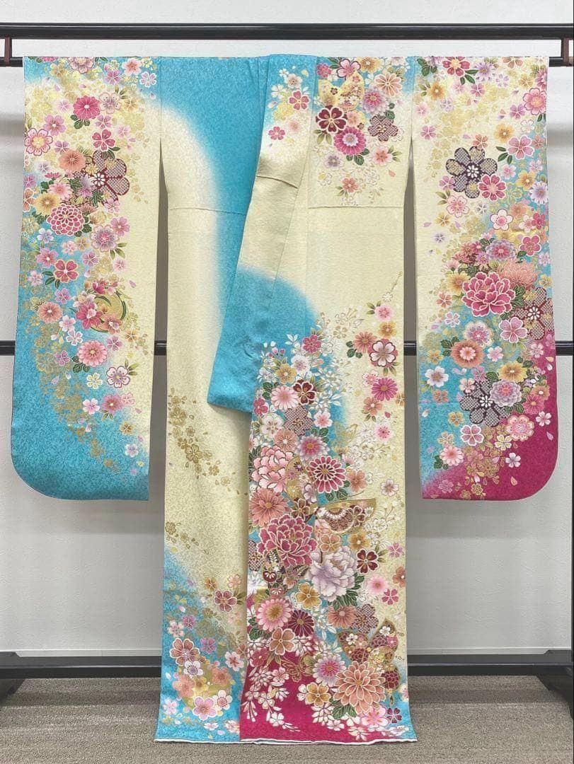 振袖 豪華 大輪 椿 兎こっぽり 金駒 金彩 紋意匠 身丈164cm 撥