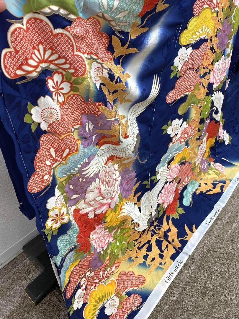 振袖 仮絵羽 ラメ刺繍 金彩 紋意匠 正絹 未仕立て品 八掛付き MOK685 