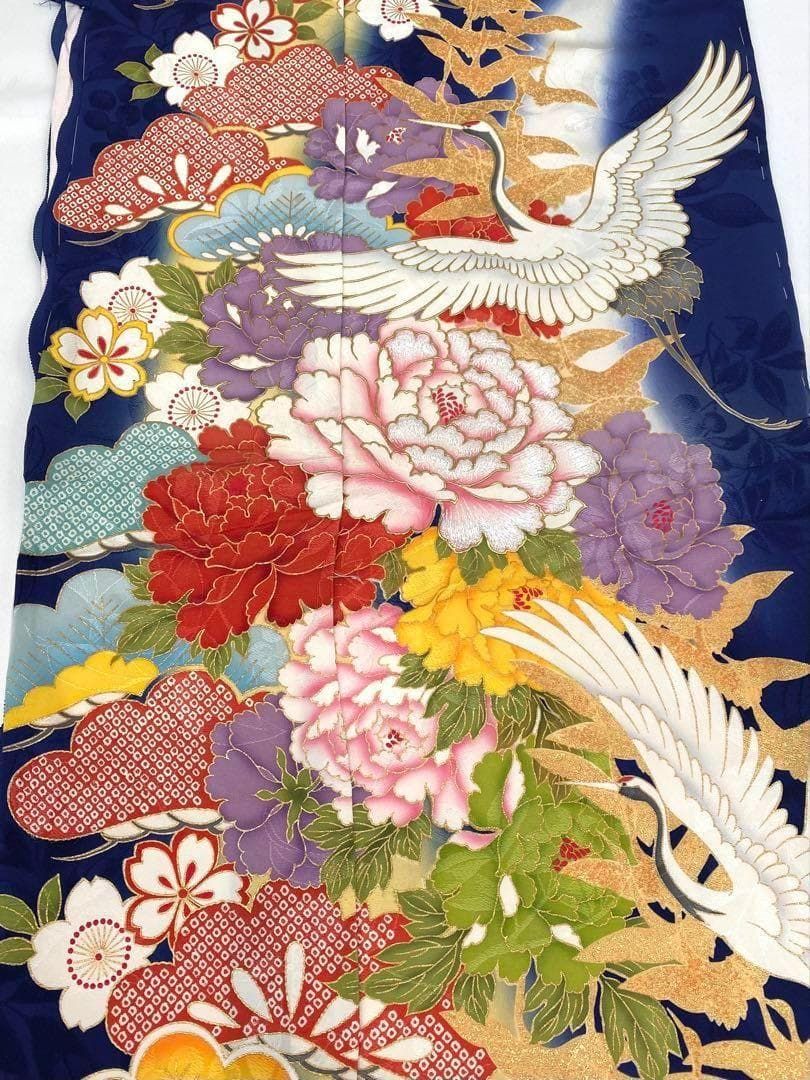 振袖 仮絵羽 ラメ刺繍 金彩 紋意匠 正絹 未仕立て品 八掛付き
