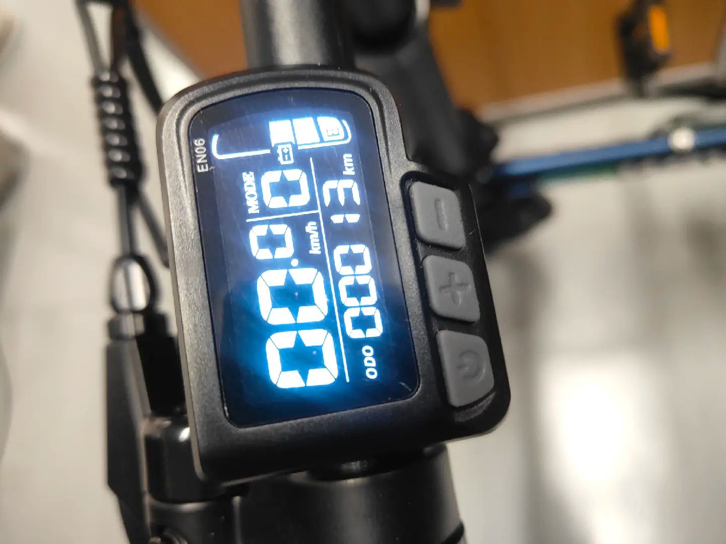 初夏のセール開催中】電動アシスト自転車ERWAYA01 Lite ネイビー