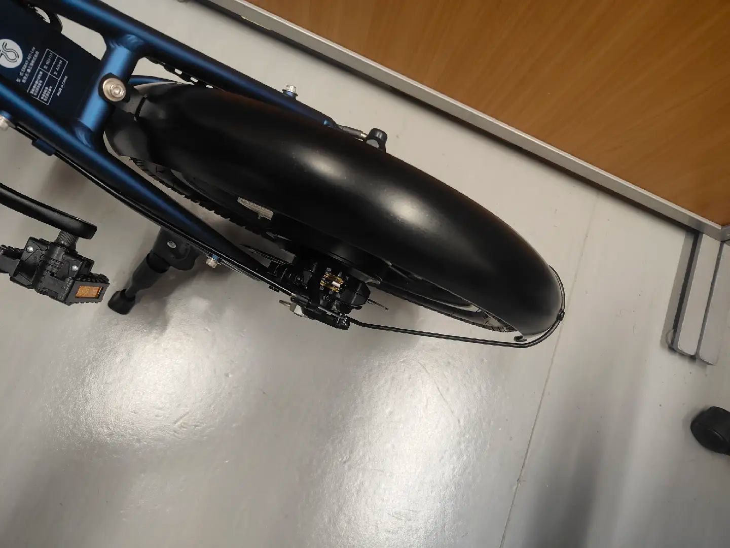 初夏のセール開催中】電動アシスト自転車ERWAYA01 Lite ネイビー