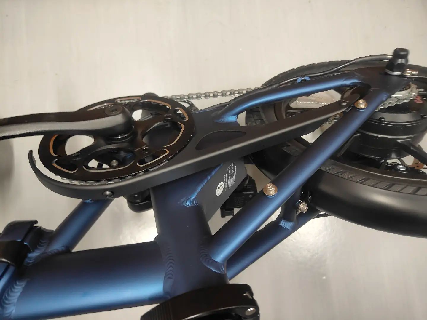 初夏のセール開催中】電動アシスト自転車ERWAYA01 Lite ネイビー