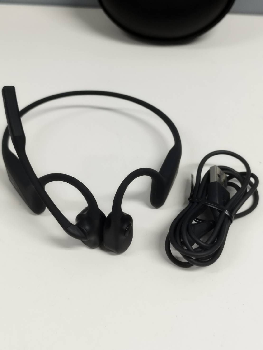 良品】SHOKZ OpenComm2/C110/ワイヤレス骨伝導ヘッドセット - メルカリ