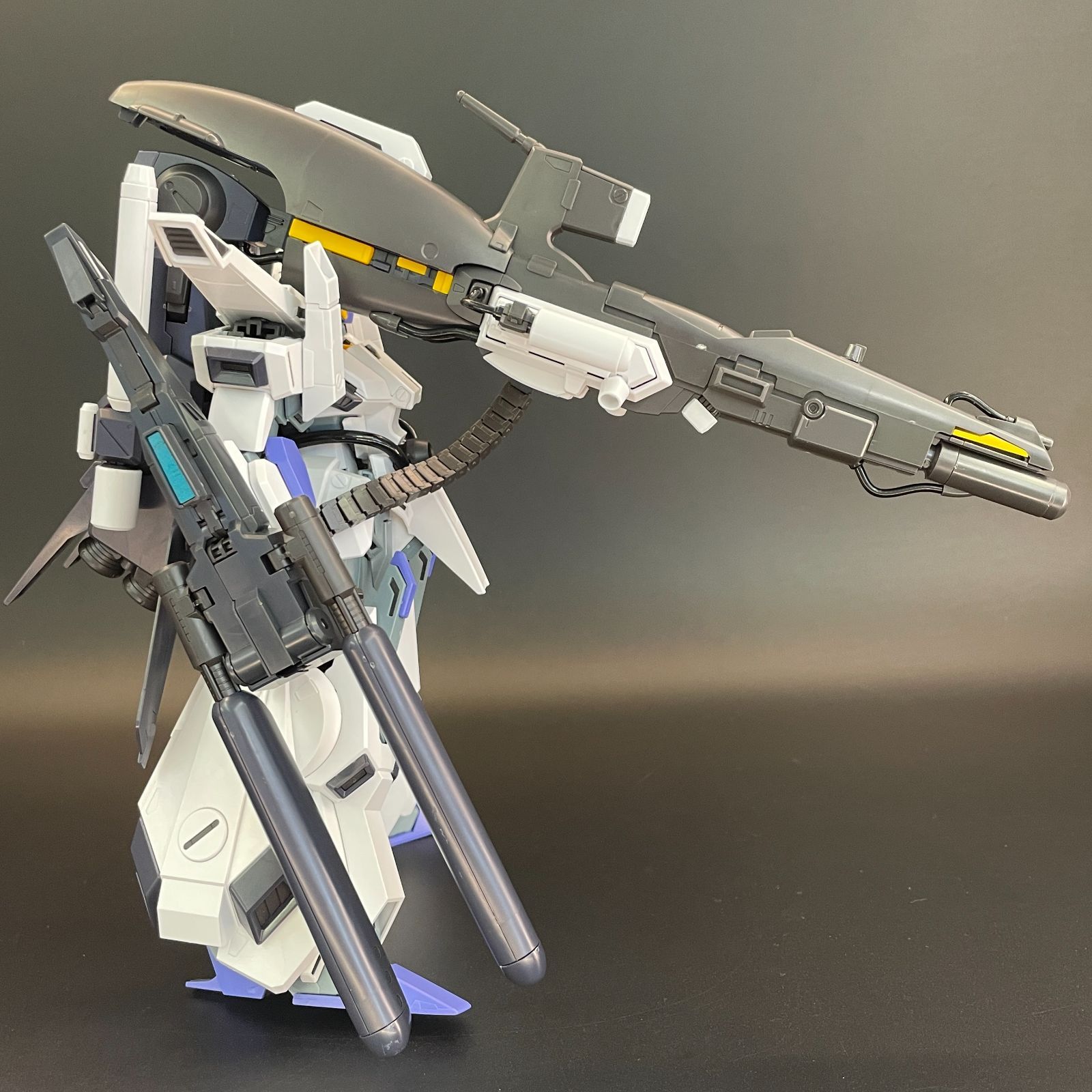 ガンプラ【中古品/ランクB、キズ多少あり】 MG 1/100 FAZZ Ver.Ka 完成品 組立済みMG HG ガンダム Gunpla 2817