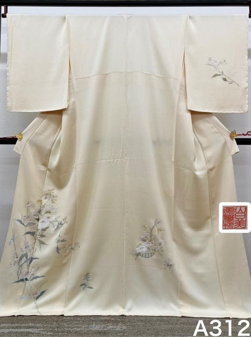 山口美術織物 手刺繍 付け下げ 正絹 躾糸付き パールトーン加工済 A312
