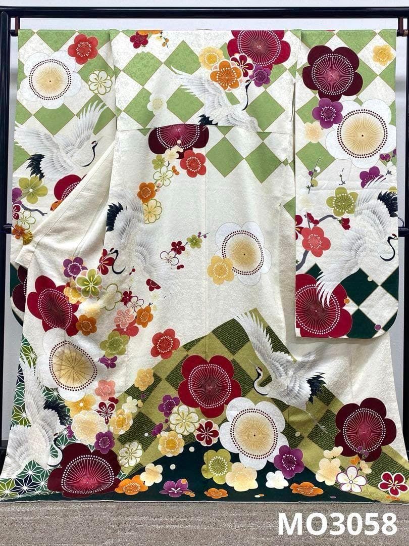 振袖 豪華 刺繍 鶴 梅 紋意匠 身丈174cm 撥水加工済 MO3058