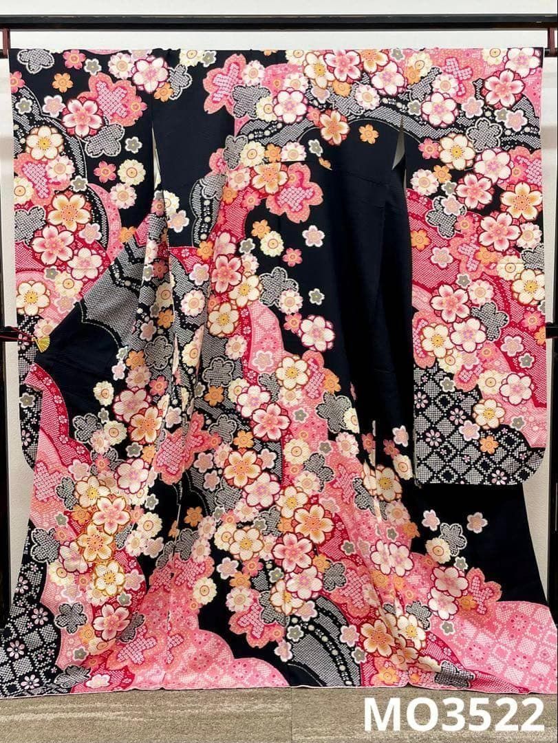 振袖 金駒 金彩 ふくれ紋意匠 身丈167cm 撥水加工済 MO3522
