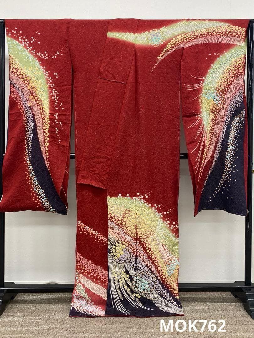 振袖 仮絵羽 おぼろ染め 絞り 相良刺繍 正絹 未仕立て品 MOK762
