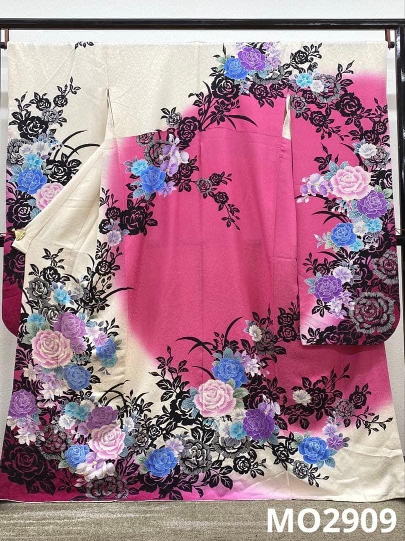 振袖 銀通し 刺繍 銀彩 ストーン 身丈164cm 撥水加工済 MO2909