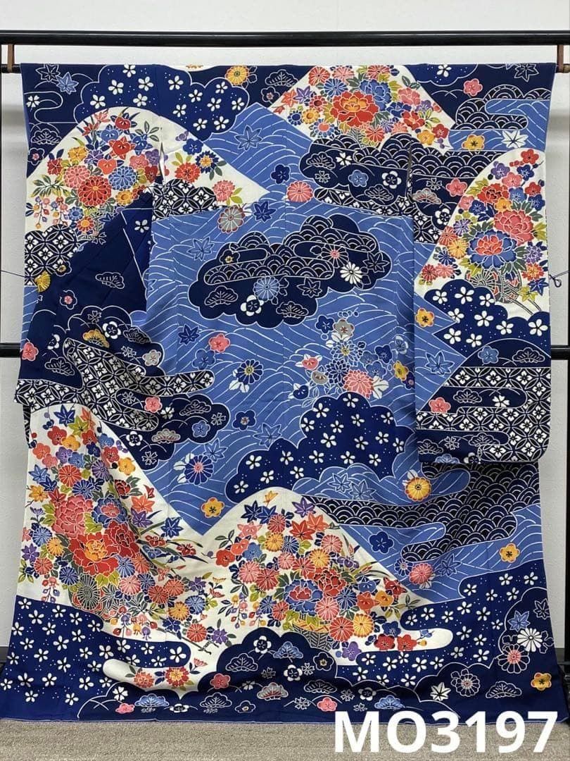 振袖 紅型 古典柄 牡丹 七宝繋ぎ 青海波 花車 身丈170cm MO3197