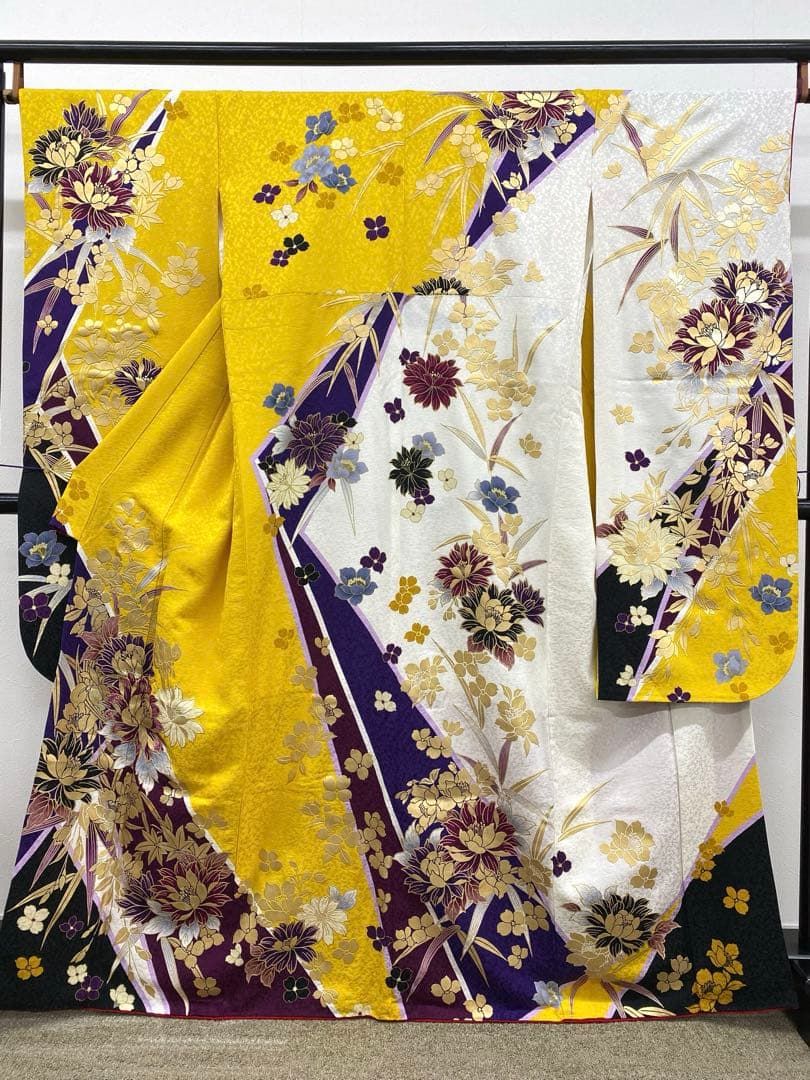 振袖 刺繍 金彩 銀通し やまと扱い 身丈173cm 撥水加工済 MO3816
