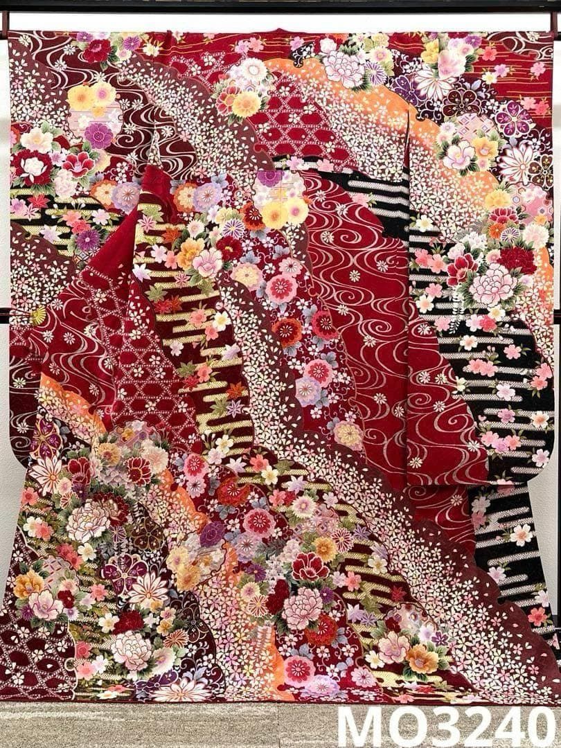 振袖 銀通し 金駒 刺繍 紋意匠 身丈170cm パールトーン加工 MO3240