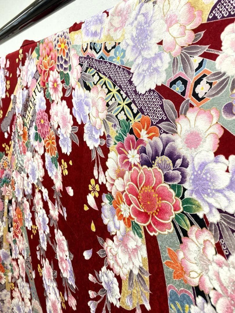 振袖 豪華 紋意匠 ラメ刺繍 雪輪に花 身丈165cm 撥水加工済 MO3116
