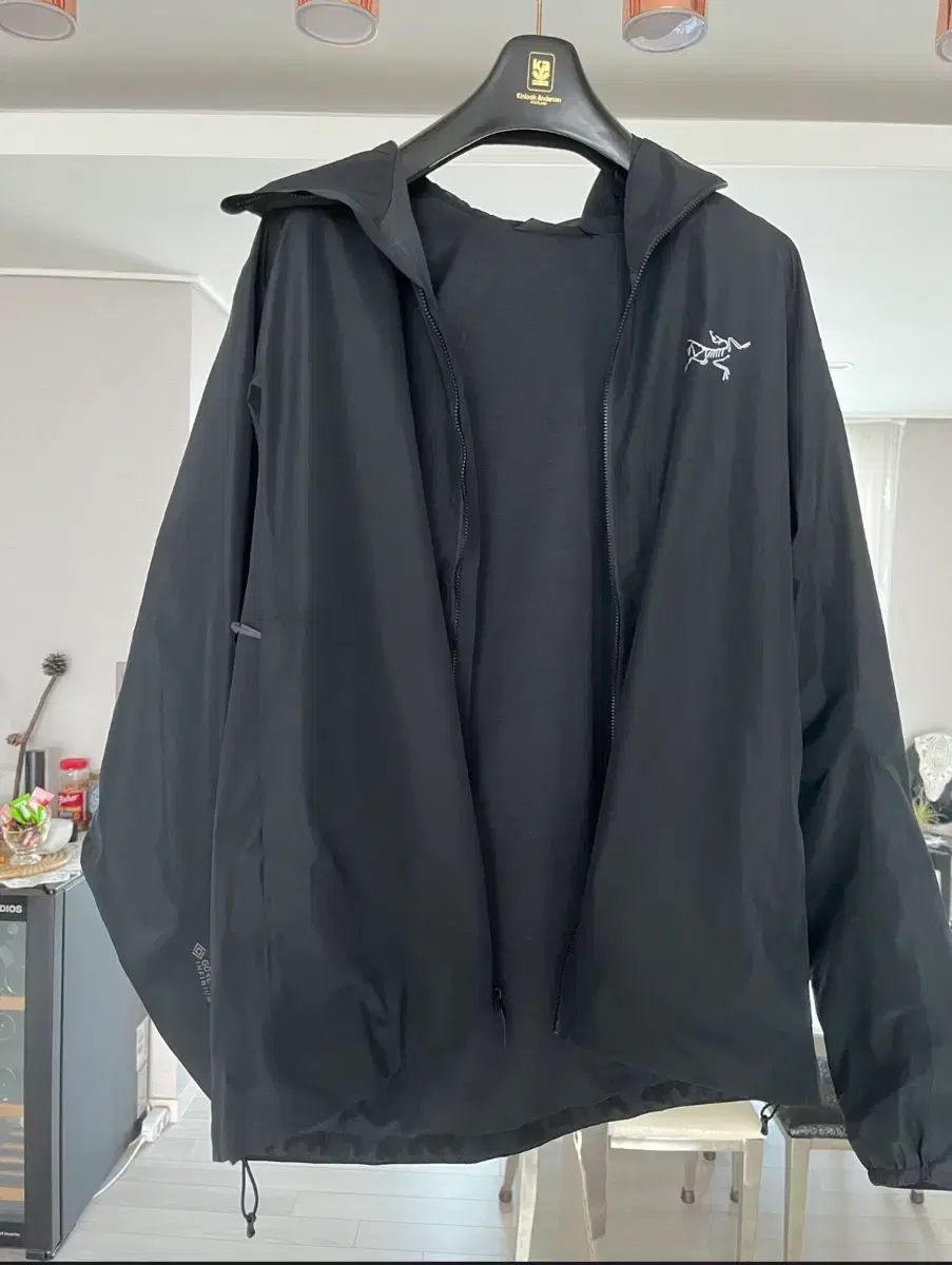 ARC'TERYX アークテリクス ソラノフーディー ブラック M