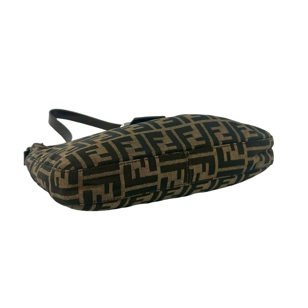 極 美品 袋付き FENDI フェンディ ヴィンテージ ズッカ FF ロゴ 金具