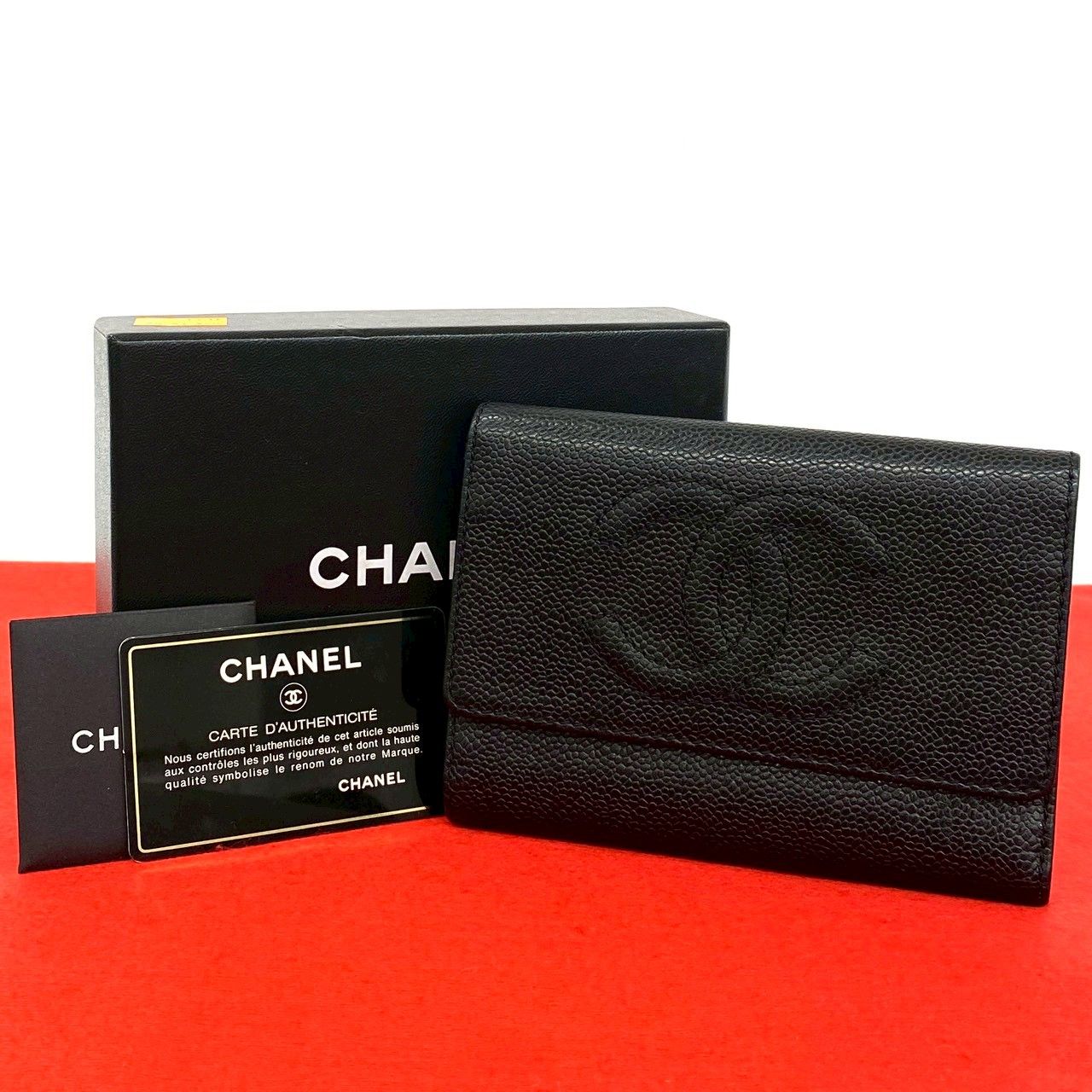 CHANEL シャネル ノベルティ ブラック 三つ折り財布 黒 シリアルナンバー 極 美品 箱付き カード シール有 CHANEL シャネル ココマーク キャビア