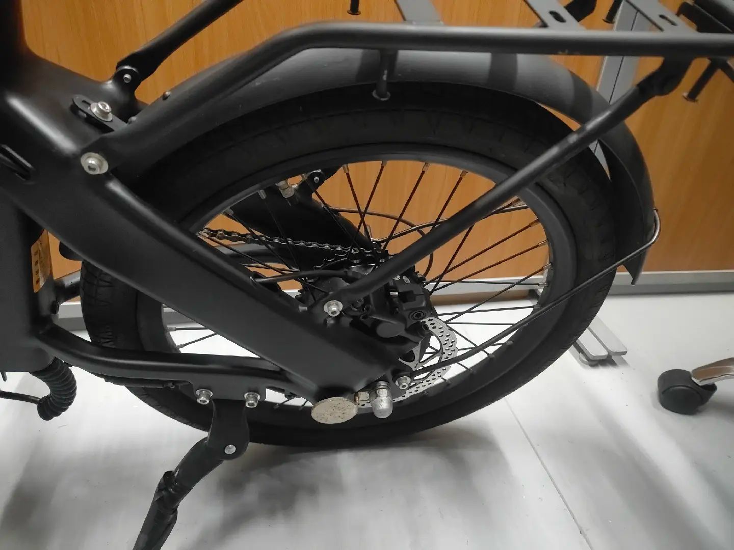 リユース品】折りたたみ電動アシスト自転車 ERWAY A02 ブラック - メルカリ