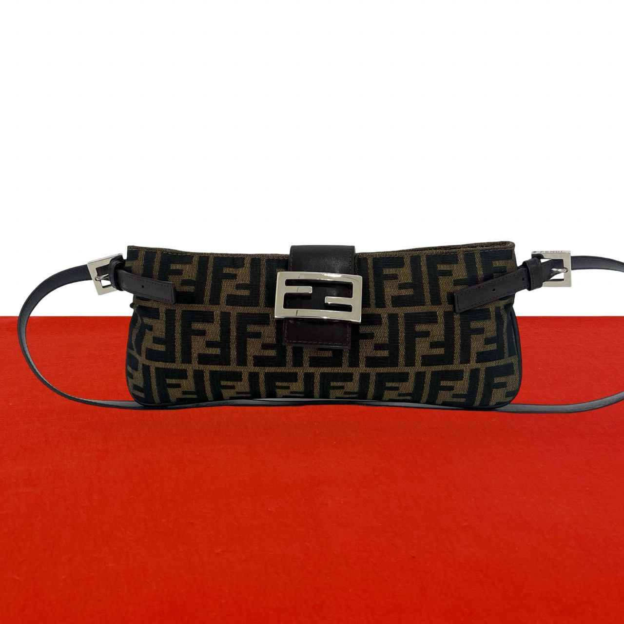 極 美品 FENDI フェンディ ヴィンテージ ズッカ FF ロゴ 金具