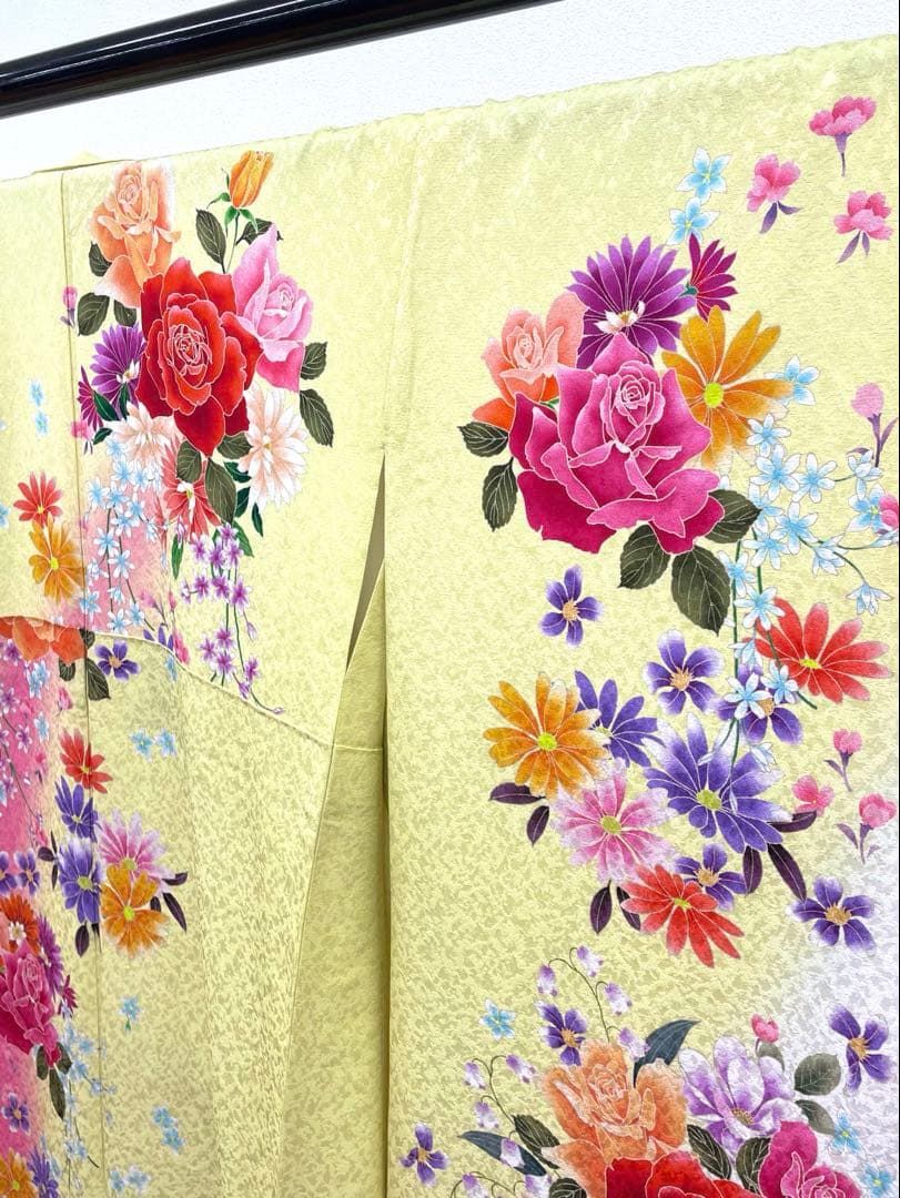 振袖 ラメ刺繍 銀通し 薔薇 身丈166cm 撥水加工済 HKT142 - メルカリ