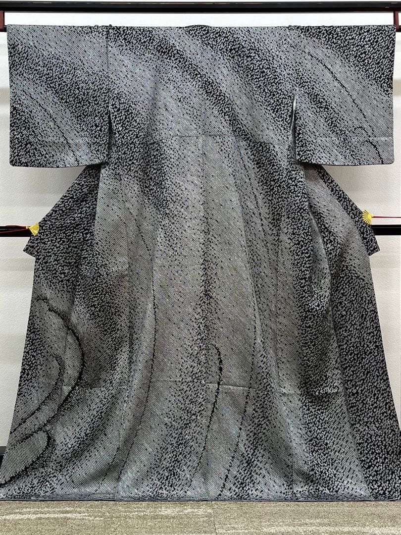 総絞り 訪問着 刺繍 金銀糸 正絹 パールトーン加工済 HKT126