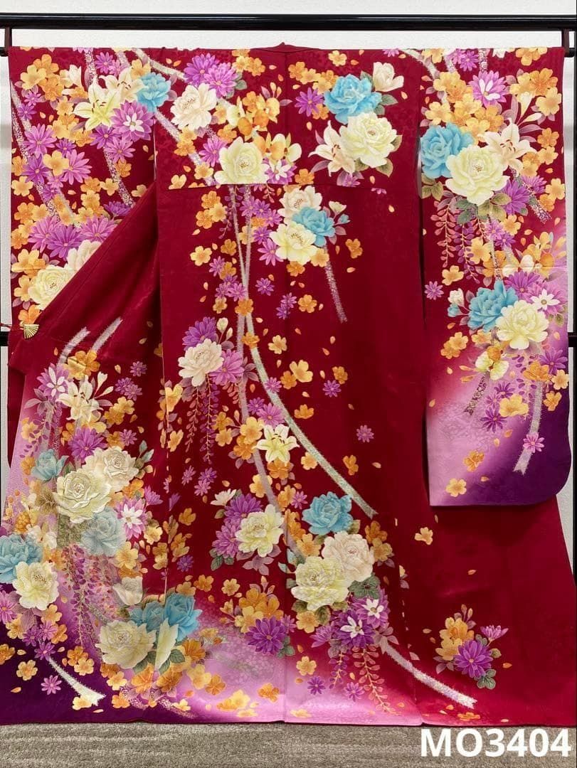 振袖 ラメ刺繍 金彩 紋意匠 身丈167cm 撥水加工済 MO3404