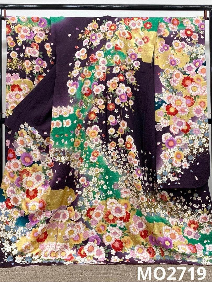 振袖 刺繍 銀通し 金彩 紋意匠 身丈171cm 身幅ゆったり MO2719