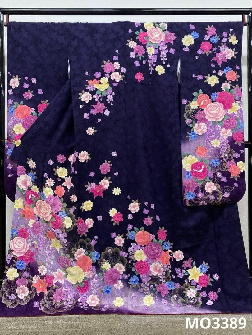 振袖 金駒 金彩 紋意匠 身丈169cm 撥水加工済 MO3389