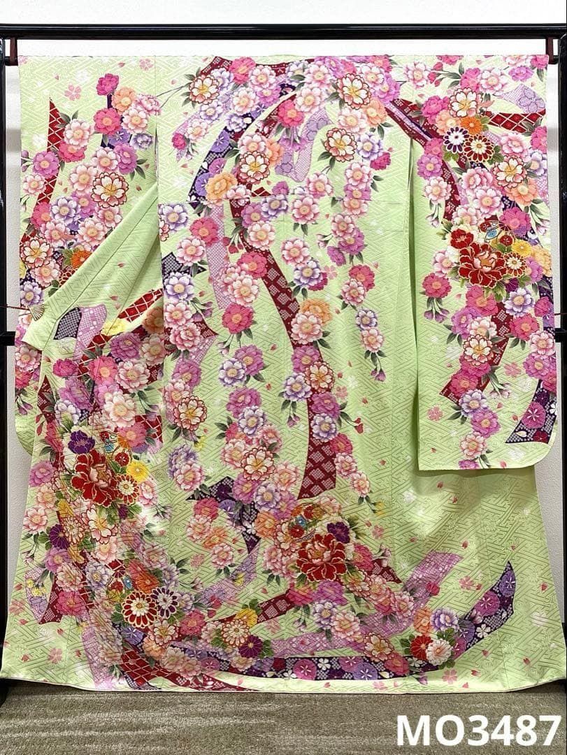 振袖 金彩 銀彩 牡丹 桜 身丈174cm MO3814