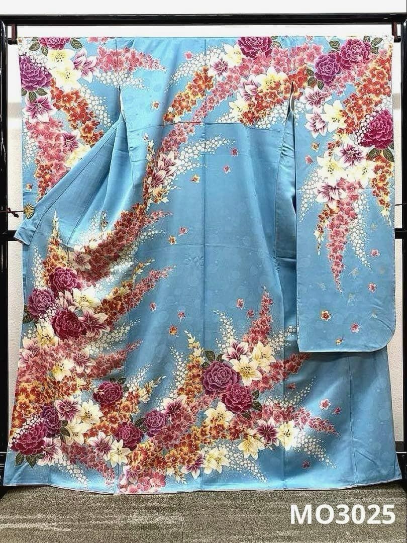 振袖 豪華 刺繍 金彩 銀彩 紋意匠 身丈164cm 撥水加工済 MO3205