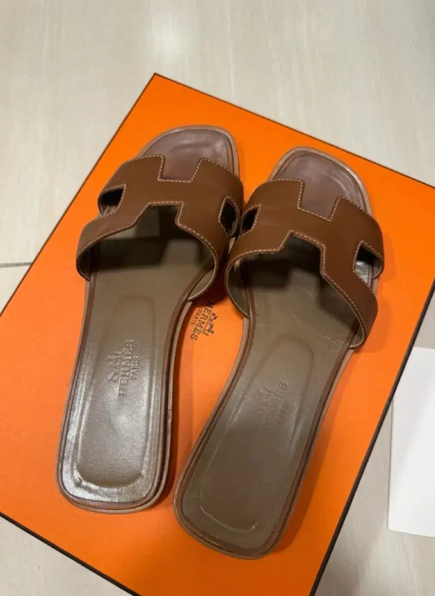 (正規品/インボイス) エルメス サンダル スリッパ (35 5)