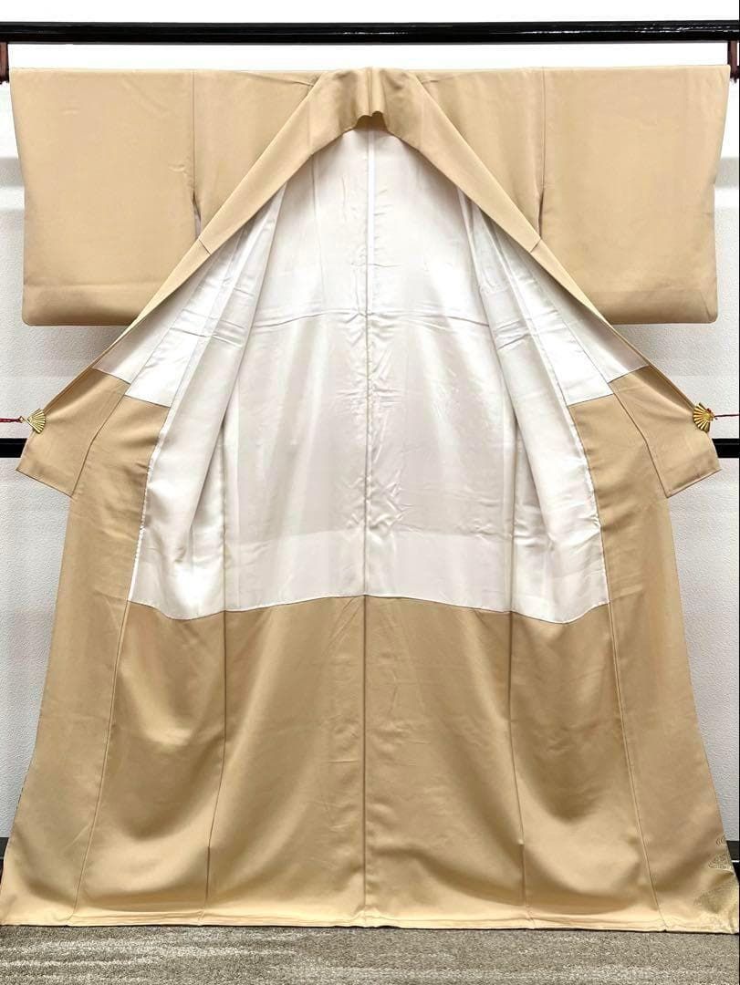 色留袖 琳派 作家物 落款入 一つ紋 鶴 鳥 金彩 正絹 X500 色留袖 琳派 作家物 落款入 一つ紋 鶴 鳥 金彩 正絹 X500 - メルカリ
