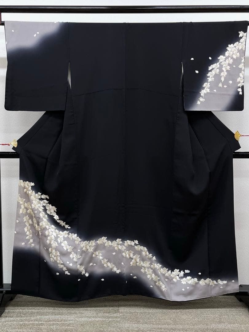 刺繍 訪問着 胡蝶蘭 正絹 黒地 HKT095