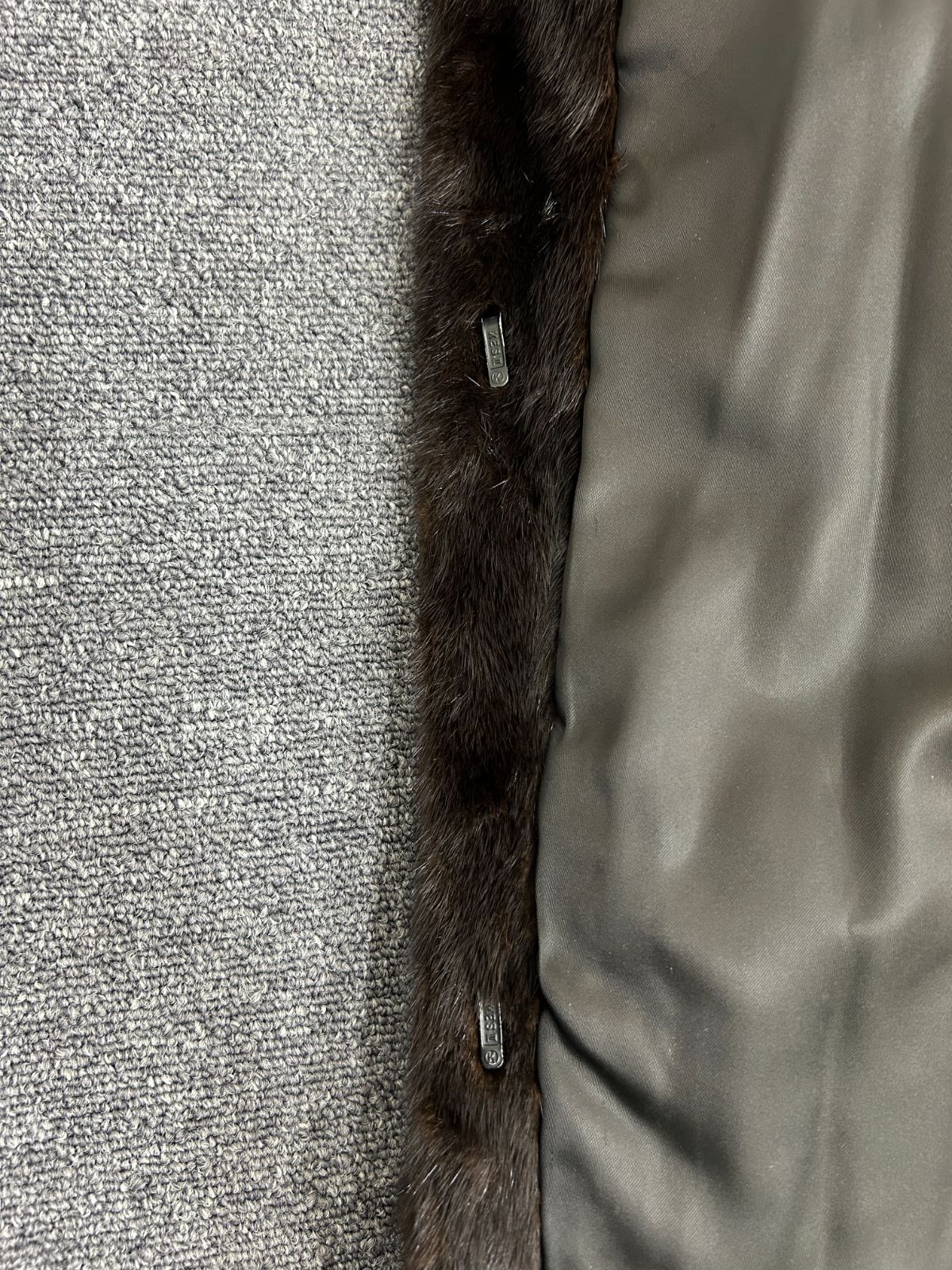 美品/中古/保管品】高級毛皮 EMBA エンバ ミンク ファーコート ダーク 