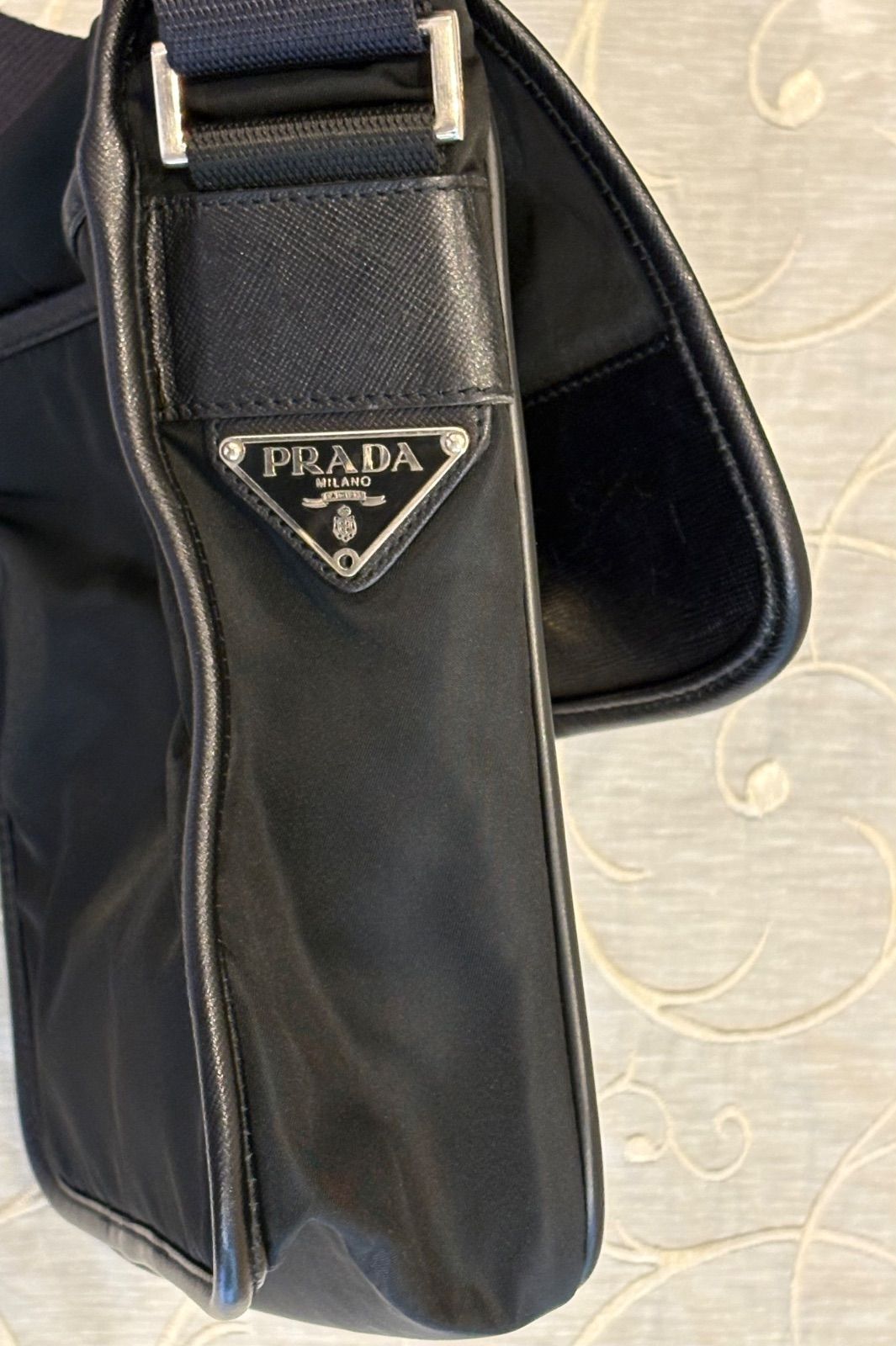 【美品】PRADA プラダ ナイロン ショルダーバッグ 黒★三角ロゴプレート