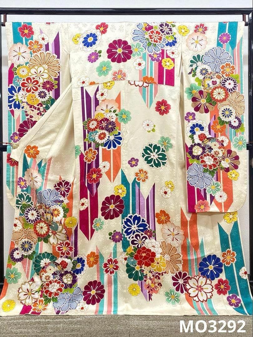 振袖 金駒 金彩 紋意匠 身丈167cm パールトーン加工済 MO3292 18,792円