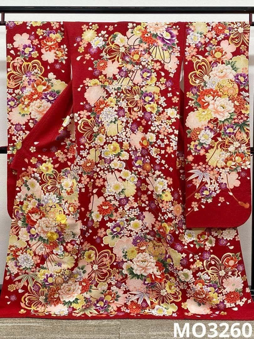 振袖 金駒 金彩 銀通し 毱 花々 身丈172cm 撥水加工済 MO3260